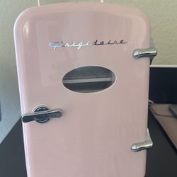 Pink Mini Beauty Fridge 
