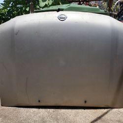 Selling a hood off a 2002 Nissan Frontier 