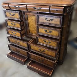 2 Dressors with mirror