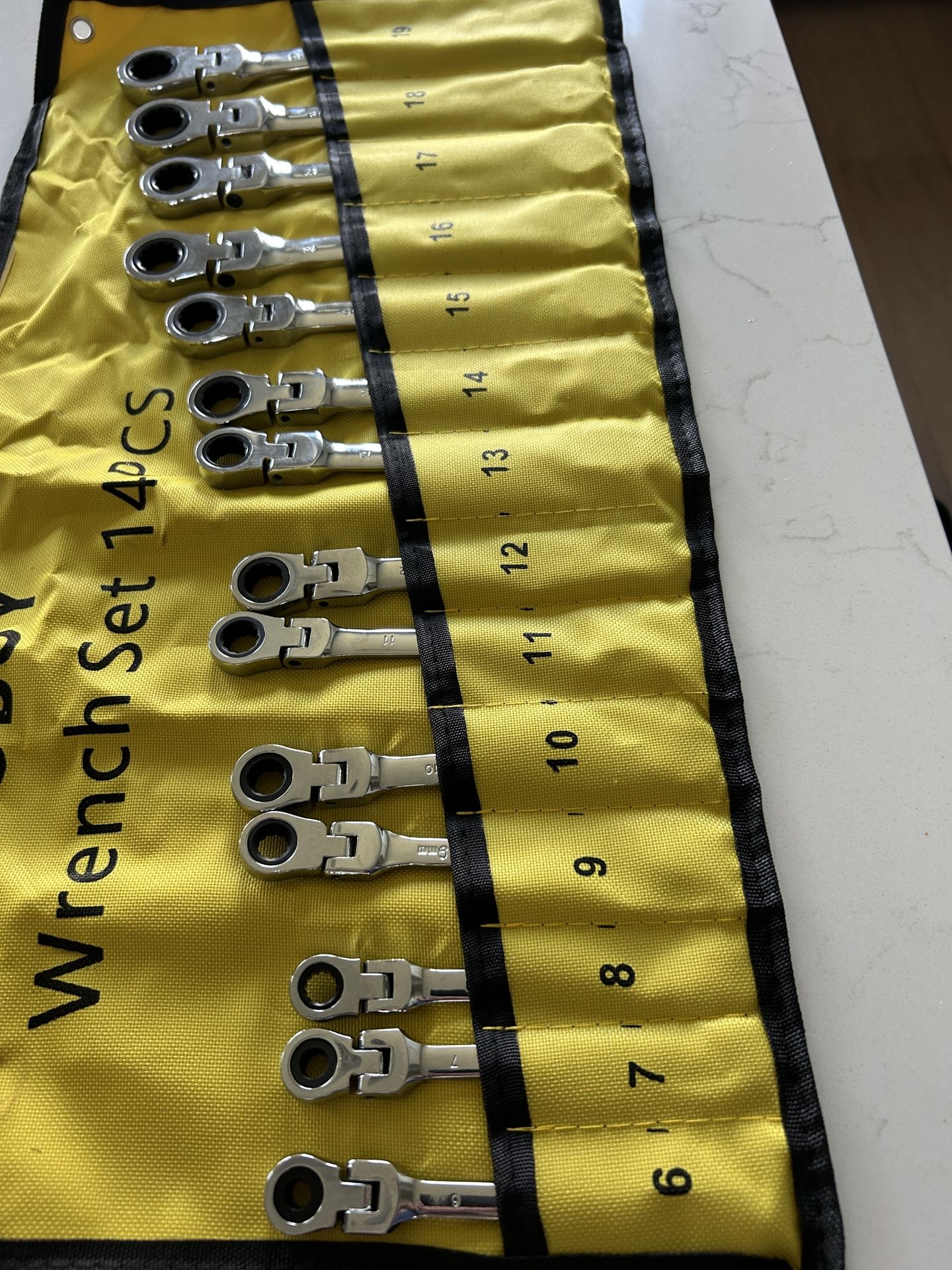 14 Piece Ratchet Flex Head Combination Wrench Set With Carry Bag