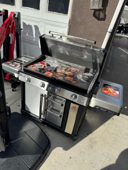 Parrilla de Gas Propano de 4 Quemadores y 36" con Gabinete y Tapa de Acero Inoxidable