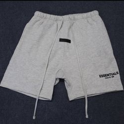 ESSENTIAL SHORTS
