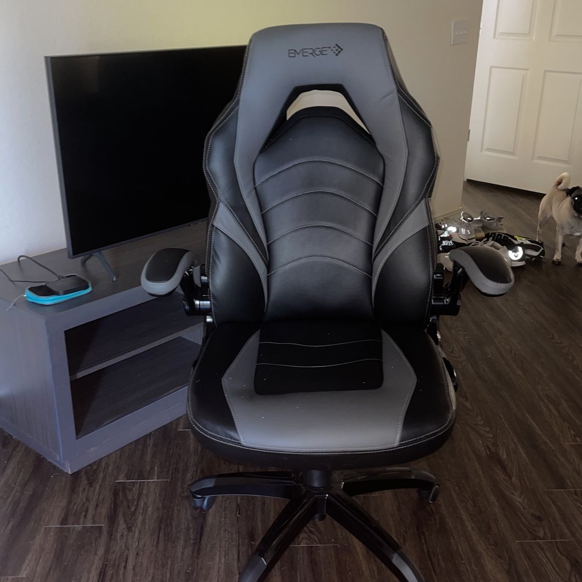 Staples Emerge Vortex Bonded Leather Gaming Chair It A Buy?