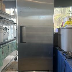 Atosa One Door Freezer 