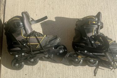 R D Roller Blades Size 11 for adult, 4 wheels In very good condition