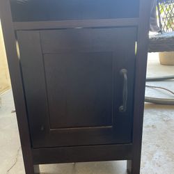 End Table/nightstand 
