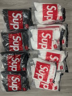 Supreme x Hanes Crew Socks