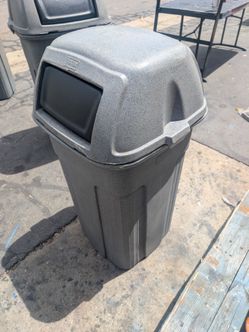 Toter ssc50-00gst Slimline greystone 50 gallon square trash can and lid STL50