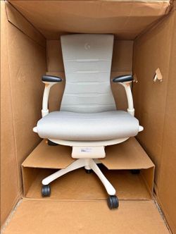 Herman miller x logitech embody gaming chair white