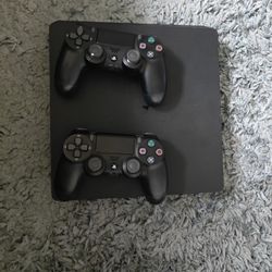 Play Station 4