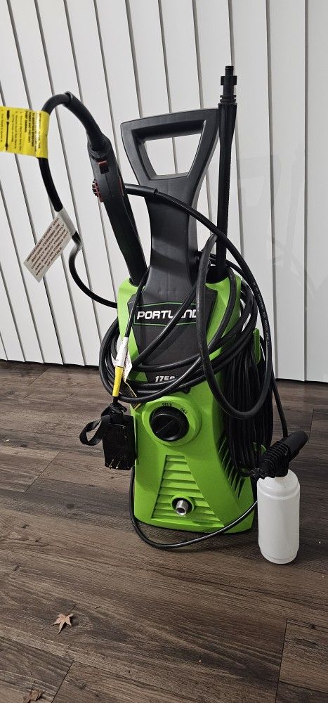 PORTLAND 1750 PSI Electric Pressure Washer – Like New 💦
