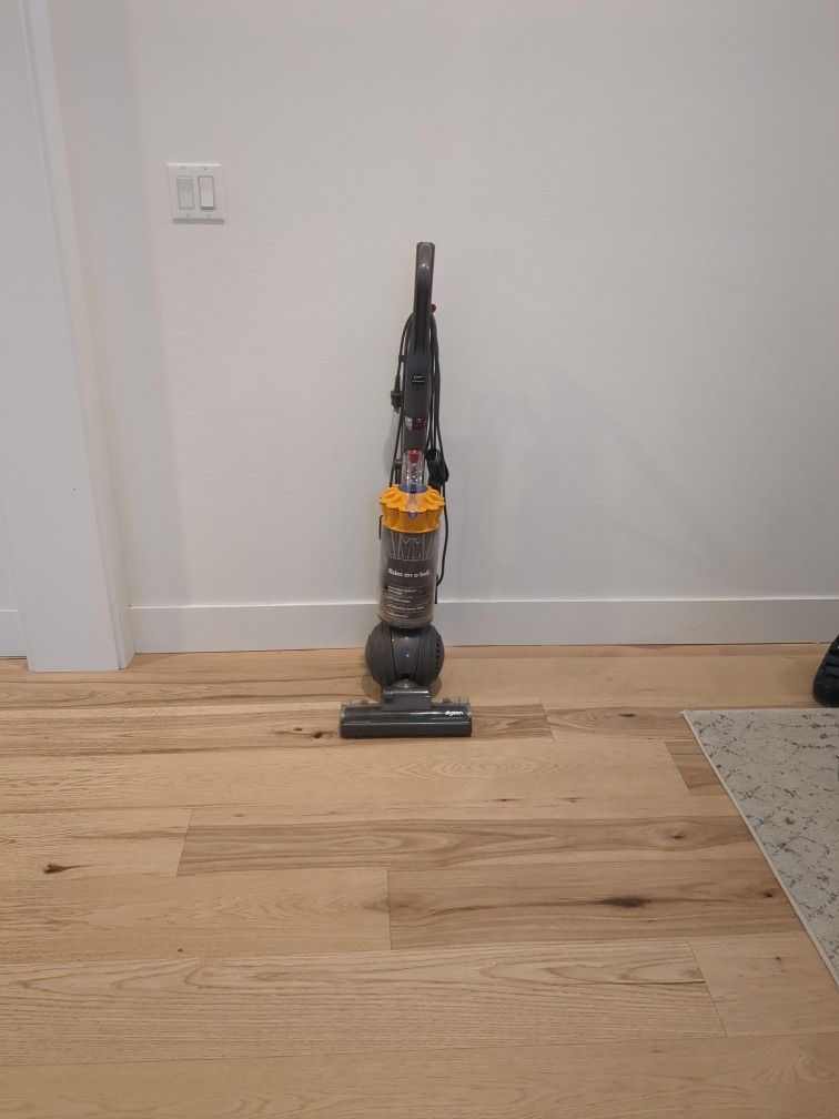 Well-functioning Dyson DC40