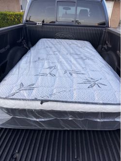Queen Size Pillow top Mattress