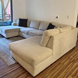 Modern Sectional Couch