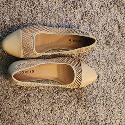 8W Torrid Shoes (Flats)