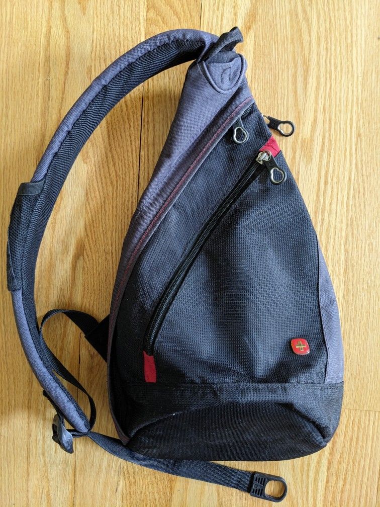 Swissgear Triangle Crossbody Sling Shoulder Boarding Messenger Travel Sport Bag Backpack