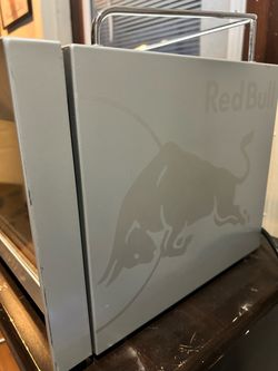 Vestbar redbull mini fridge