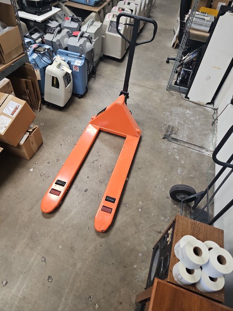 Pallet Jack 2.5 Ton 5,000 Lb Cap