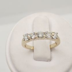 14k Gold 1.05ctw 5 Stone Vs Diamond Ring
