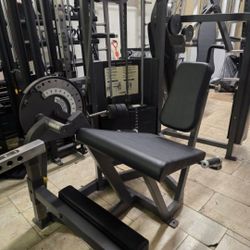 Cybex VR leg extension gym equipment exercise weight workout fitness machine