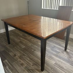 Extendable Dining Table 
