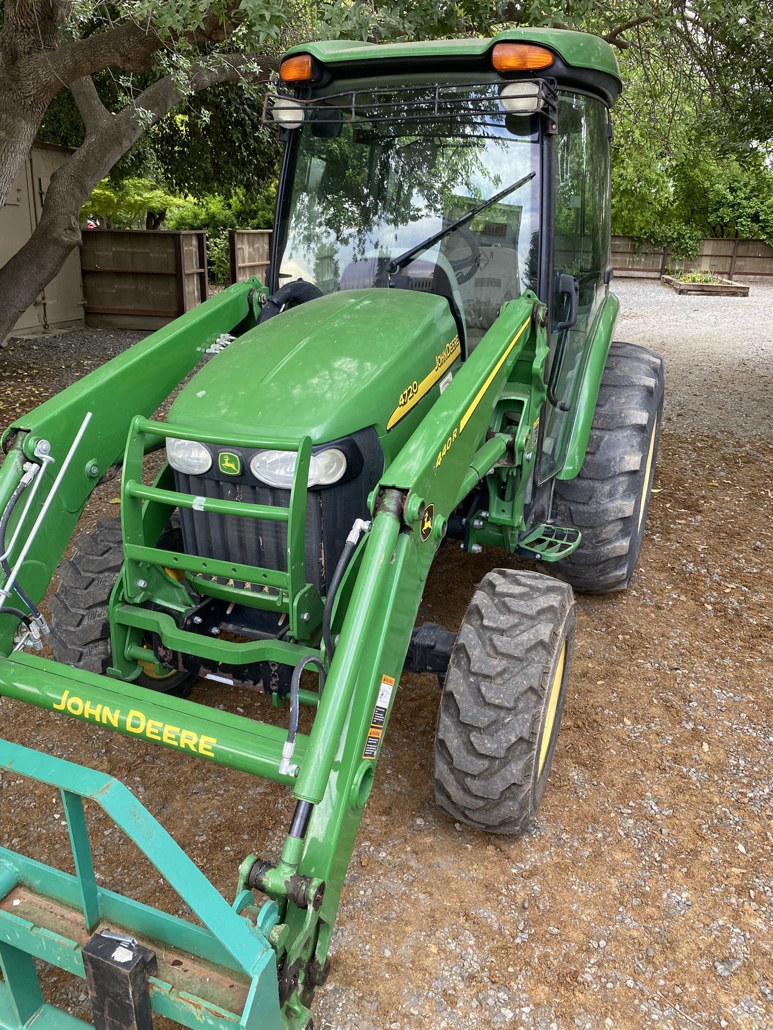 John Deere 4720 Tractor