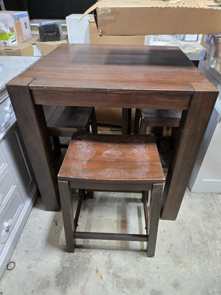 Dining Table With 4 Stools