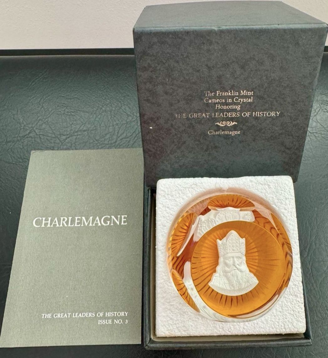 Baccarat Crystal Franklin Mint Paperweight the great Leader of history Charlemagne In great condition Comes in box with certificate of authenticity
