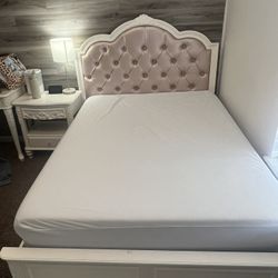 Girls Bedroom Set (Full Size 6 Piece)