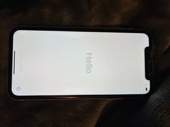 iPhone 11 64GB White – Cracked Front & Back, Works fine