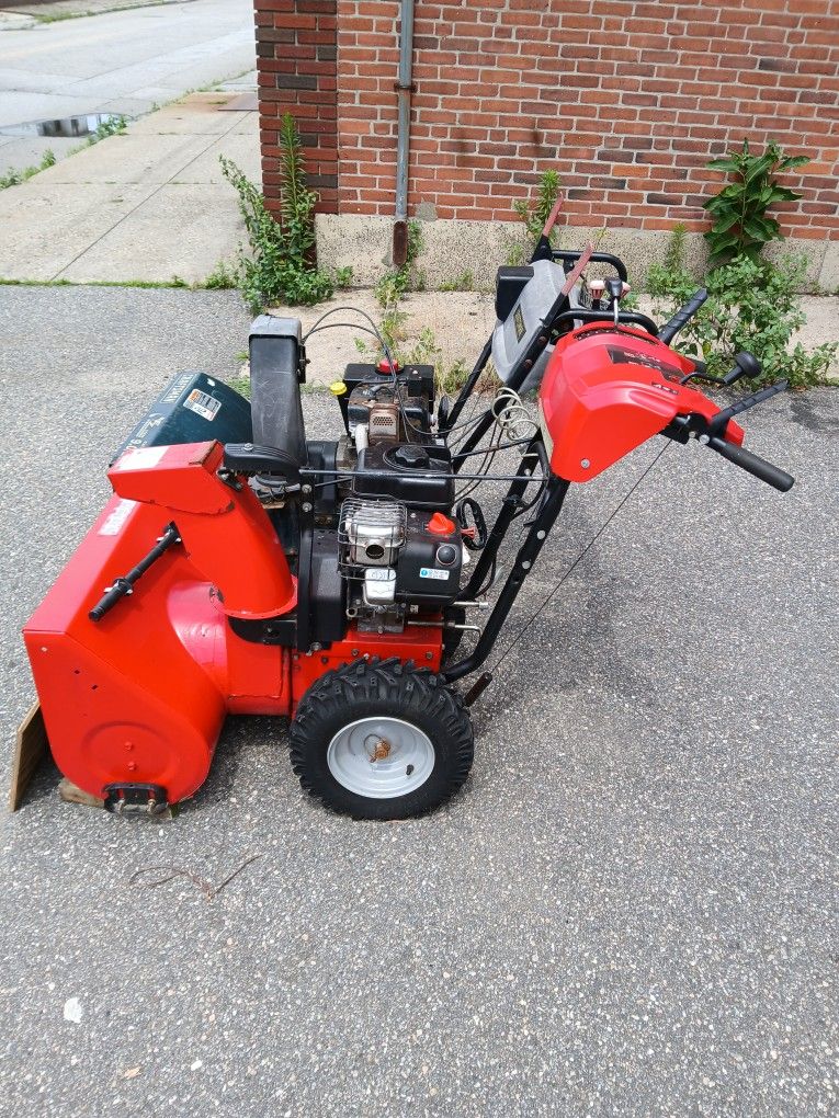 Snowblower's Craftman And Simplicity 