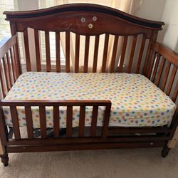 Babyletto All-in-One Convertible Crib / Bed – Excellent Condition