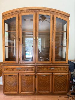 Broyhill Burlwood China Cabinet net