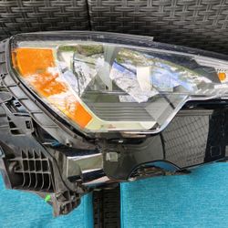 Audi Q3 Headlight Assembly OEM 2019-20 LED Right Side 