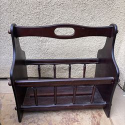 Magazine holder