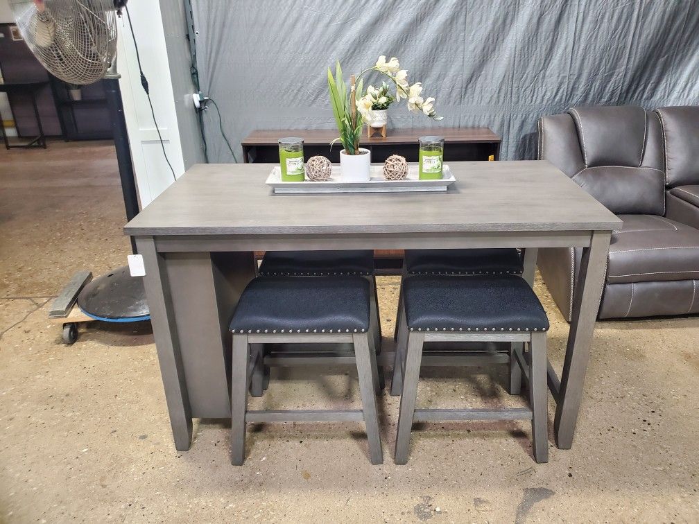 Space Saver Counter Height Dining Set With 4 Stools (New)