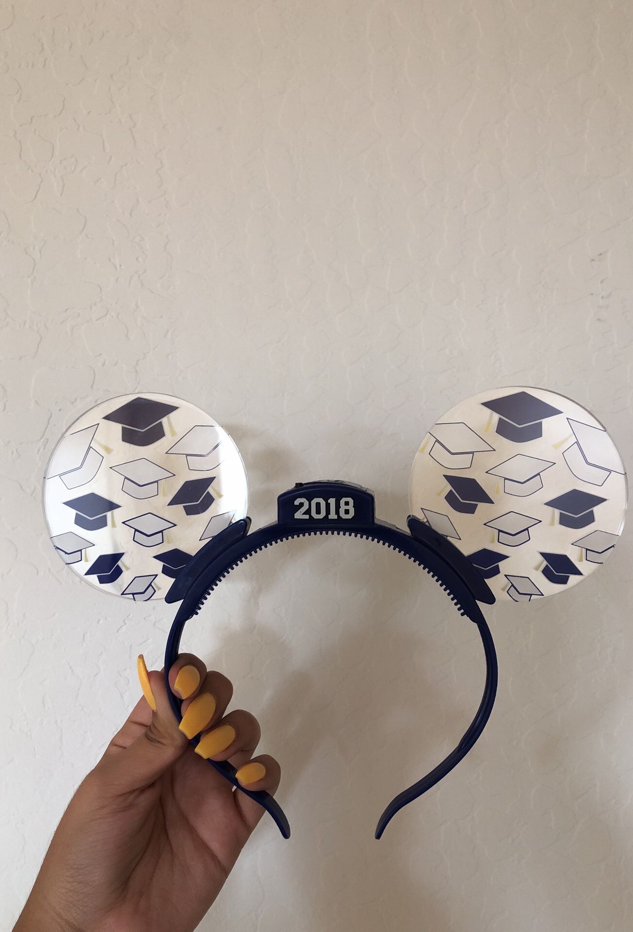 MICKEY/MINNIE GRADUATION EARS