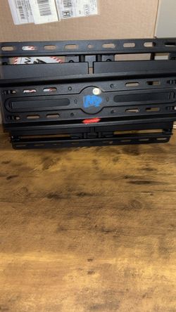 Swivel tv mount