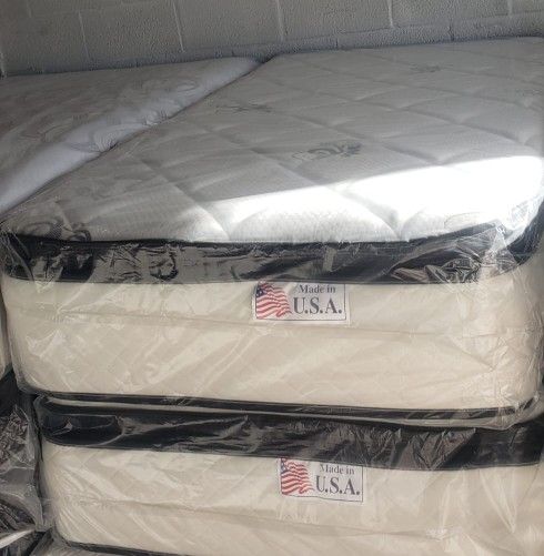 GREAT SALE TWIN PILLOWTOP MATTRESS WITH FREE BOX SPRING 