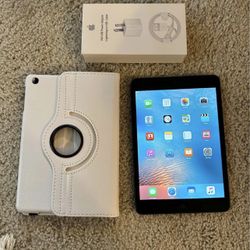 iPad mini 1st generation 16GB WiFi leather case and charger included