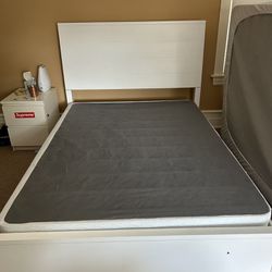 White Wood Bed Frame With Metal Box Spring - Full