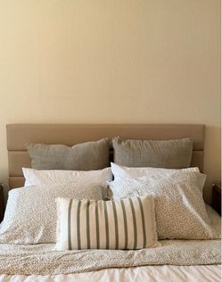 Queen Frame & Mattress