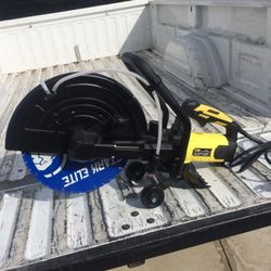 Electric power, cutting concrete saw