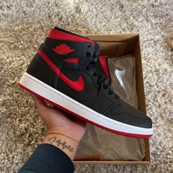 Jordan 1 Zoom ‘Bred’ Size 8.5M/10W