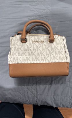 Micheal Kors Purse