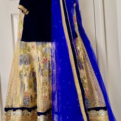 Beautiful Blue Velvet Lehenga Size 32