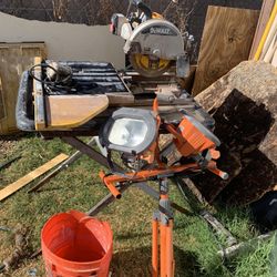 DeWalt Tile Saw w/ Extra’s
