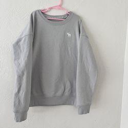 Gray Abercrombie Crewneck Sweatshirt Size 11/12