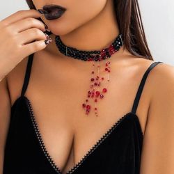 Bleeding pearl necklace