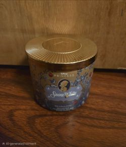 Bath And Body Works Snow White 3 wick candle